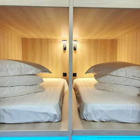 Unplan Hostel Madrid Dış mekan fotoğraf