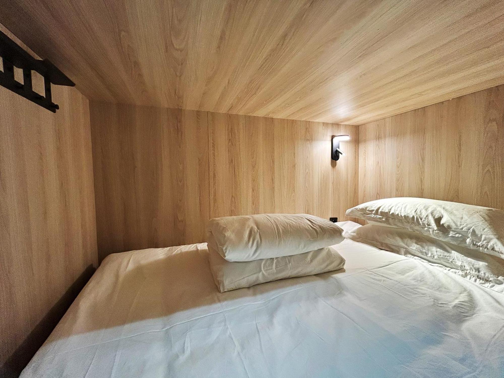 Unplan Hostel Madrid Dış mekan fotoğraf