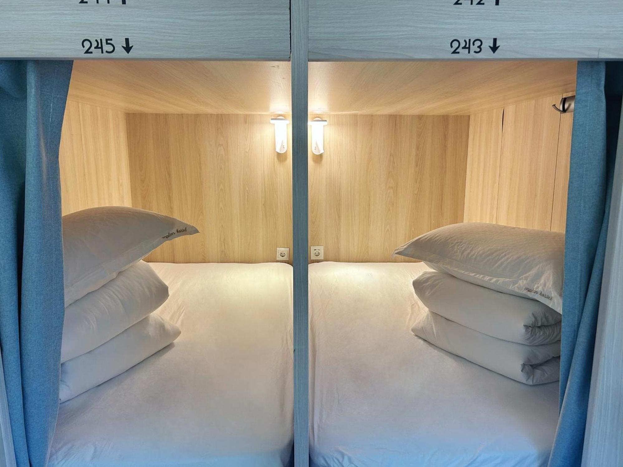 Unplan Hostel Madrid Dış mekan fotoğraf