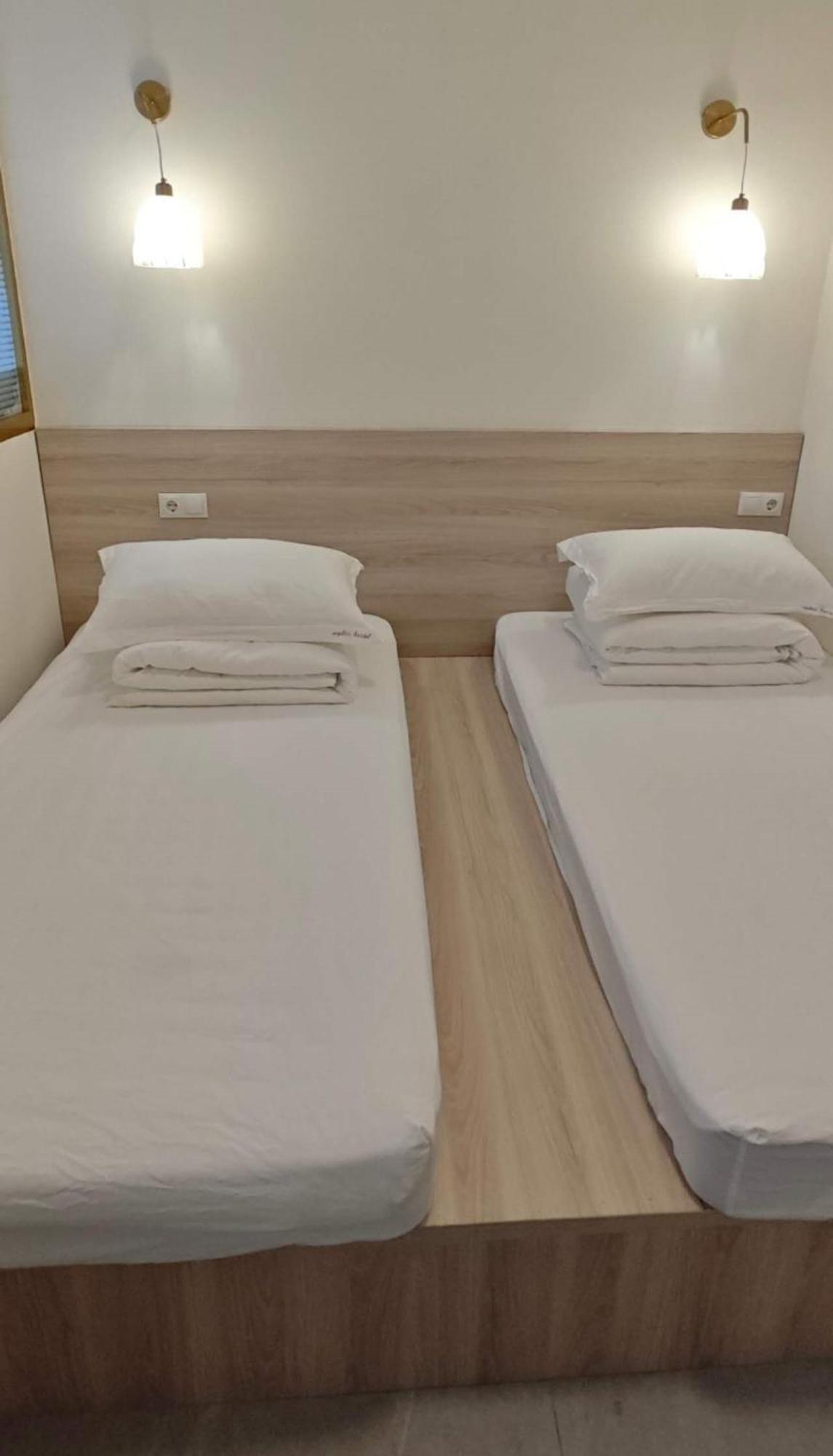 Unplan Hostel Madrid Dış mekan fotoğraf